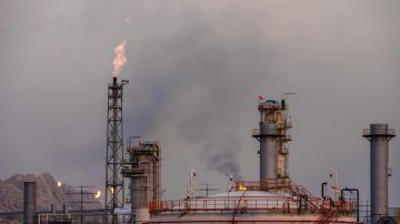 La quema es una práctica común en los campos petrolíferos de Irak e Irán.