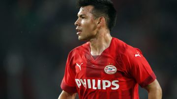 PSV se afianza como líder de la Eredivisie con Chucky Lozano como figura