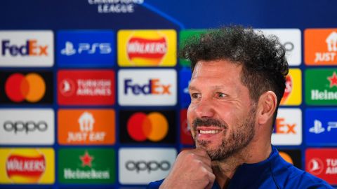 Argentino Diego Simeone renovó con el Atlético de Madrid con una reducción de su sueldo