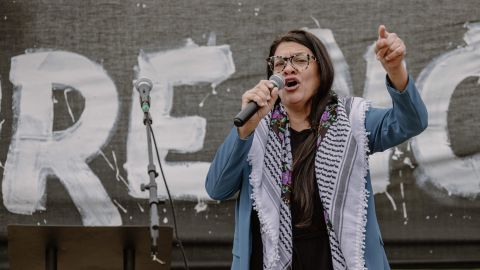 Tlaib pidió al Congreso que tenga en cuenta el sufrimiento de los palestinos y aseguró que sus críticas son dirigidas al Gobierno de Israel.