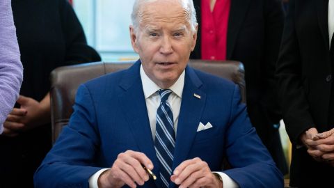 Joe Biden: "Poner fin a la violencia contra las mujeres ha sido la causa de mi vida"