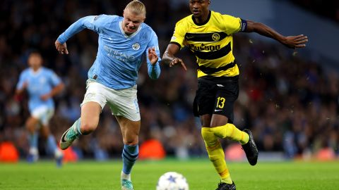 Erling Haaland y Mohamed Ali Camara.