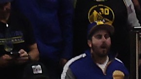 Los Golden State Warriors y los Minnesota Timberwolves se fueron "a las manos" apenas comenzó el encuentro.