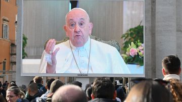El papa anula su viaje a la COP28 de Dubái por su recientes problemas respiratorios.