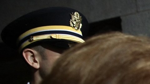Las banderas de EE.UU. deben ondear a media asta por la muerte de Rosalynn Carter, ordenó Joe Biden