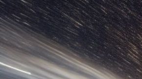 Imagen de un cometa acercándose a la Tierra.