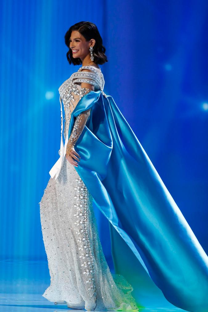 Miss Nicaragua, Sheynnis Palacios, durante el desfile.