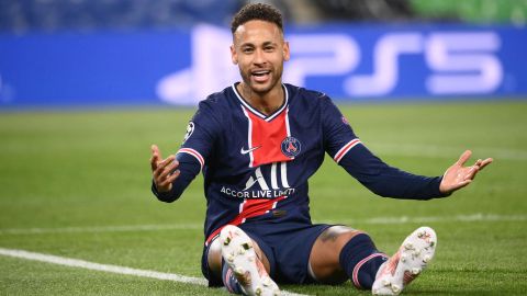 ¿Error médico o capricho del club? Afirman que Neymar estaba lesionado cuando llegó al PSG en 2017