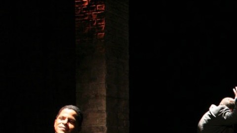 Foto de archivo del estreno mundial en 2005 de La Rosa Roja en el Teatro Pregones. La obra se estrena este jueves en el Puerto Rican Traveling Theater.