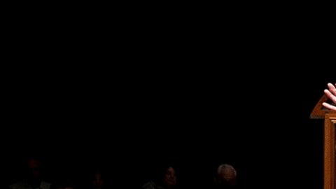 "Al leer el guion, me di cuenta de que era una obra maravillosa", dijo sobre la pieza teatral que protagoniza junto a la cubana Lili Rentería.