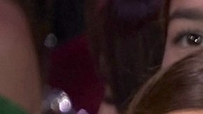 En la imagen aparece, al centro la productora Carla Estrada.