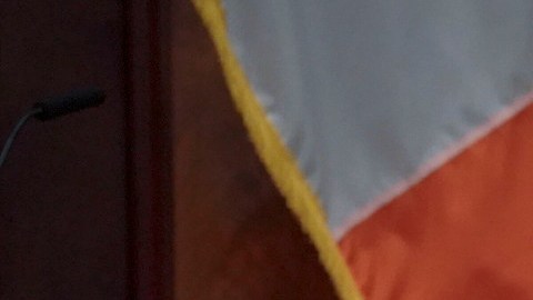 Líderes de las comisiones de Contrataciones y Pequeños Negocios interpelaron este miércoles a miembros del equipo municipal.