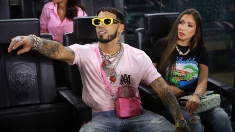 Anuel AA y su novia Laury Saavedra.