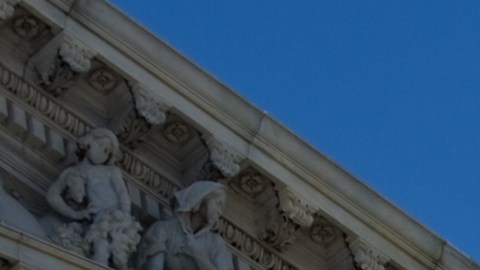 Congresistas hispanos califican de extremista el plan migratorio de republicanos.