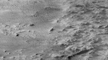 El Mars Reconnaissance Orbiter captura el descenso del rover Perseverance Mars de la NASA a través de la atmósfera marciana.