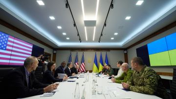 President Zelensky Meets With US Secretaries Of State And Defense