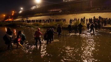 Miles de migrantes se preparan para salir en caravana hacia Estados Unidos en Navidad