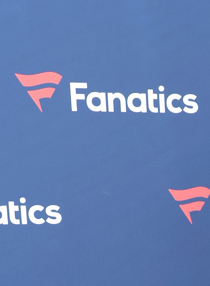 Kevin Hart participando en un evento.