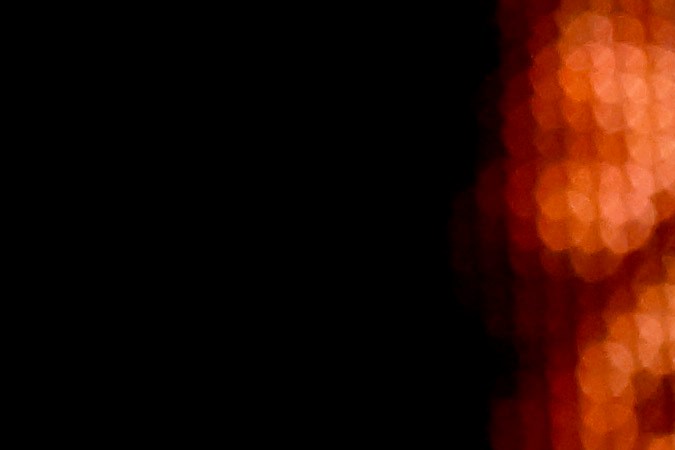 Taylor Swift actuando en un show.