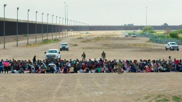 EE.UU. detuvo a 242,000 migrantes y solicitantes de asilo en la frontera con México en noviembre