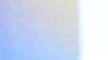 Halle Berry hablando en un evento.