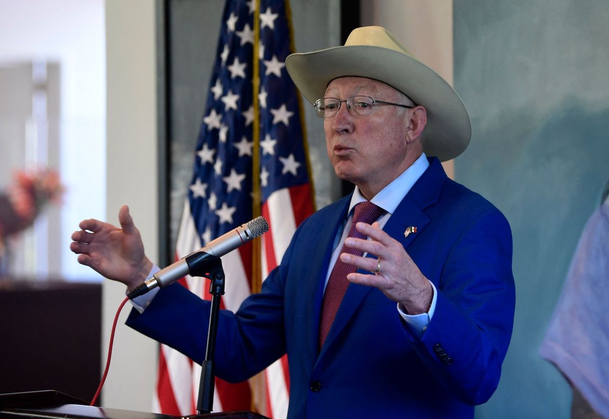 Ken Salazar Admite Que 70 De Armas Usadas Por El Crimen Organizado En México Provienen De 6155