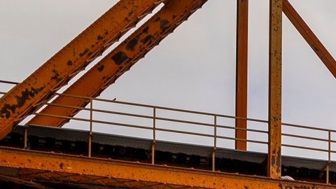 Investigación no encuentra evidencias de que agentes en Texas maltratan a migrantes en el río Grande