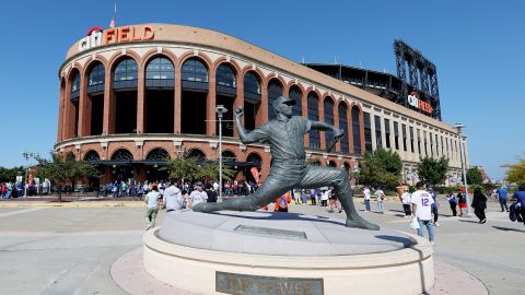 Mets ascendieron al venezolano Eduardo Brizuela como asistente especial del presidente de operaciones