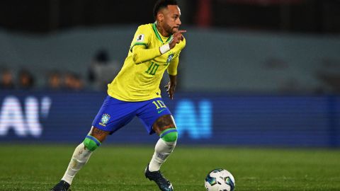 Neymar durante un encuentro ante Uruguay por las Eliminatorias Sudamericanas al Mundial 2026.