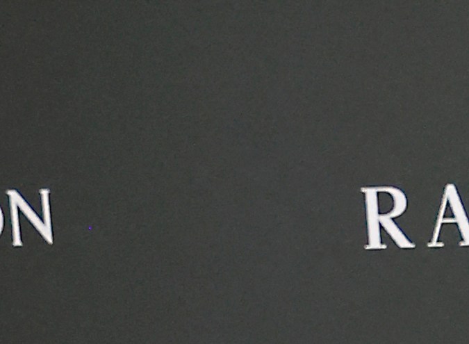 Jennifer López y Ben Affleck en un evento de la revista Elle.