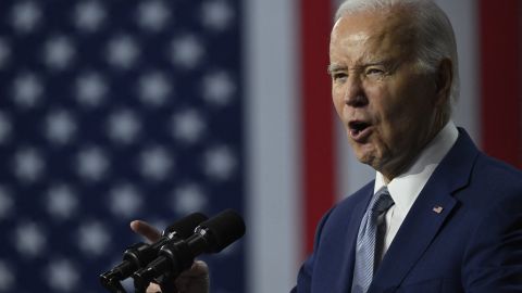 Congresistas piden a Biden rechazar restricciones migratorias que proponen los republicanos