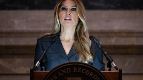 “El camino hacia la ciudadanía es duro”: Melania Trump habló de su experiencia como migrante en EE.UU.