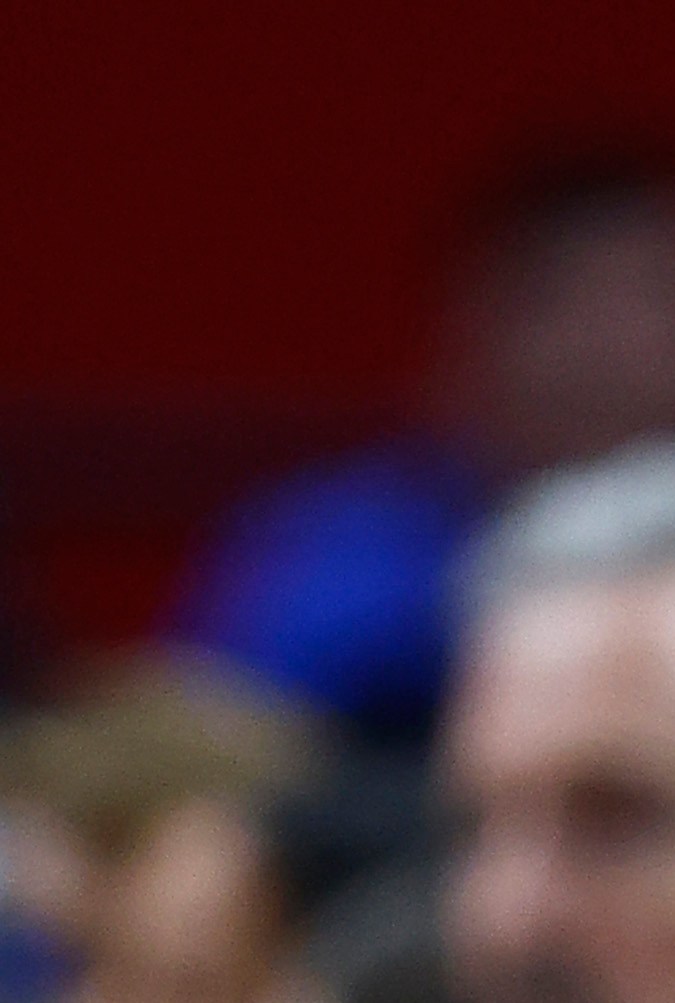 Timothée Chalamet disfrutando de un show.