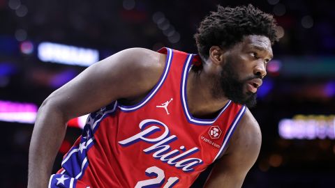 La lesión del tobillo de Embiid parece no ser grave y podría estar de regreso en los próximos días al tabloncillo.