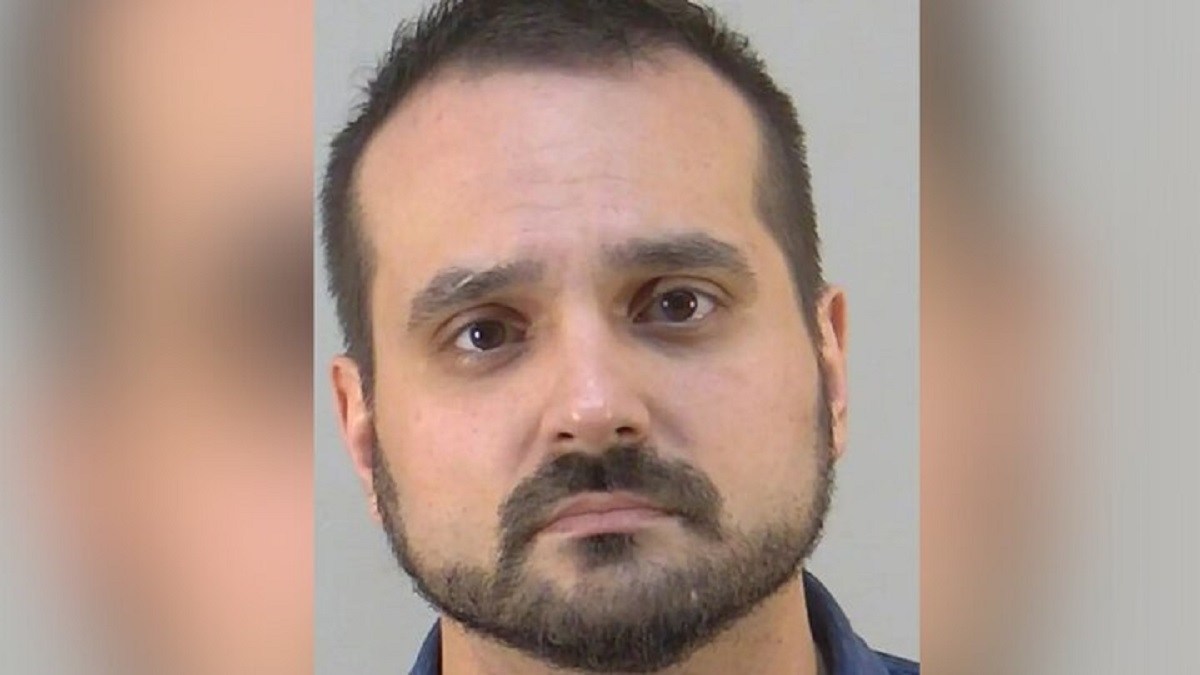 Hombre acusado de abuso sexual contra menores podría ser el primero en ...