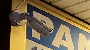 Uno de los puntos de encuentro de la comunidad guatemalteca en Brooklyn, la panadería La Bendición. /Juan Alberto Vázquez