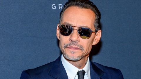 Marc Anthony amplía su vínculo con el deporte al comprar un equipo de botes de carreras eléctricos