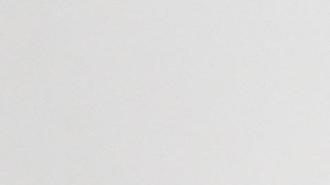 Para las mujeres, la dermatóloga recomienda usar productos en forma de sueros y cremas, porque ofrecen mayor humectación.