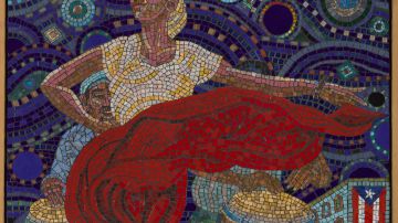 Vega fusiona la riqueza de sus diversos países de origen en sus obras, ya sean mosaicos, acuarelas o dibujos, con piezas que indagan en lo más profundo de las diásporas urbanas de Nueva York/ Obra: Bomba Celestial