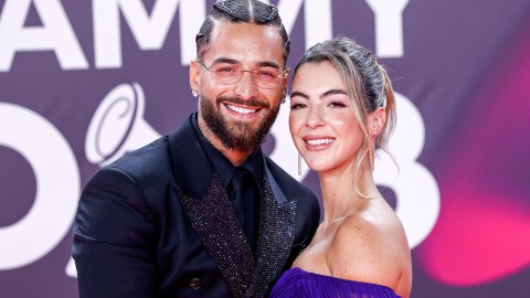Maluma estuvo acompañado de su pareja Susana Gómez.