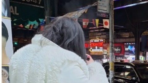 Activistas llaman a reflexionar sobre las redes de tráfico humano que están como telón de fondo de estas actividades.