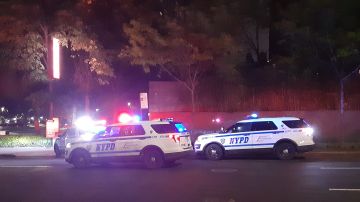 Redada nocturna de NYPD.