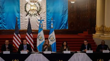 Gobierno de EE.UU. dejó en claro en Guatemala que sancionará a quienes atenten contra la democracia