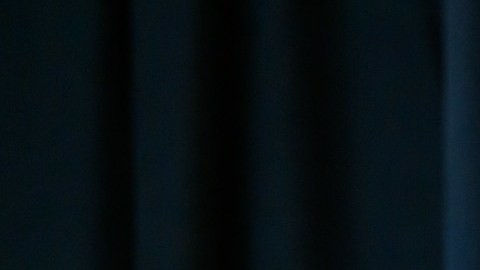La gobernadora dijo en su presentación que la ola de odio creciente “es inaceptable” .