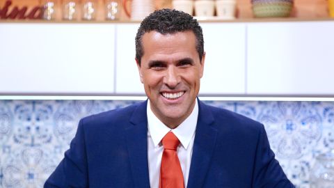 Marco Antonio Regil.