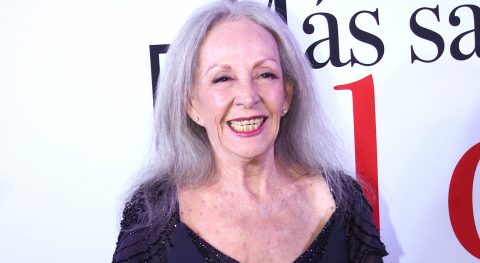 Isela Vega reunió objetos y material relacionados a su buen amigo Juan Gabriel.