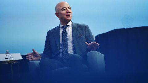 Jeff Bezos fundó Amazon el 5 de julio de 1994.