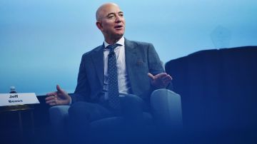Jeff Bezos fundó Amazon el 5 de julio de 1994.