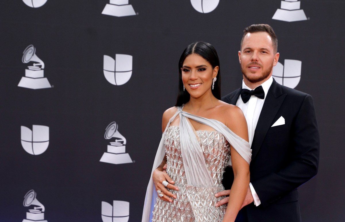 Francisca Recibe Un Especial Regalo De Su Esposo Para Protegerla En La 