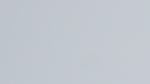 Los tornillos faltantes no eran necesarios para la estabilidad general del avión.
